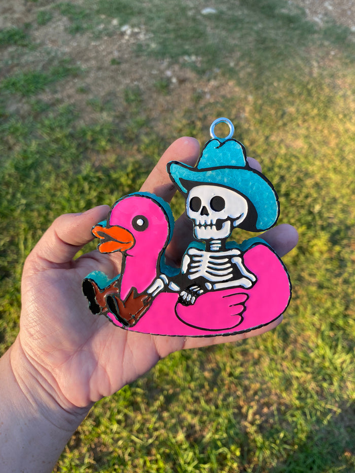 Tubin’ Skelly Freshie