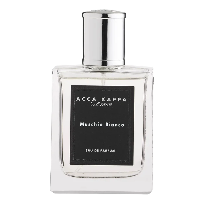 Acca Kappa Muschio Bianco Eau de Parfum i kvadratisk glassflaske med sølvlokk og svart etikett