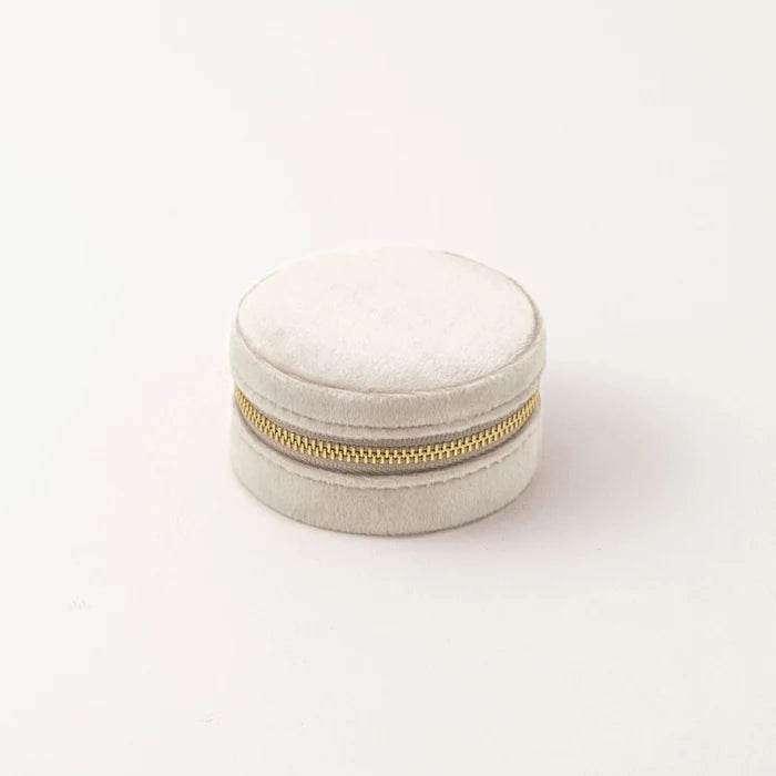 Bon Voyage Circle Travel Case Moonstone