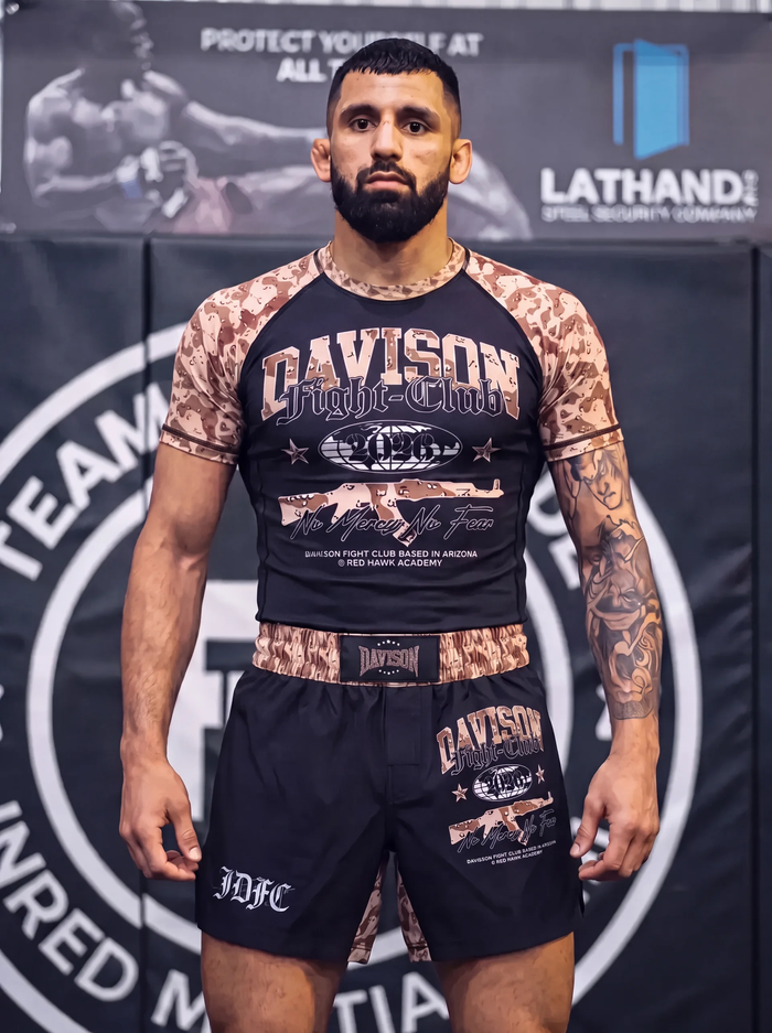 CAMO DAVISON RASH GUARD