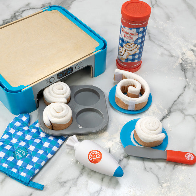Fat Brain Pretendables Cinnamon Roll Set