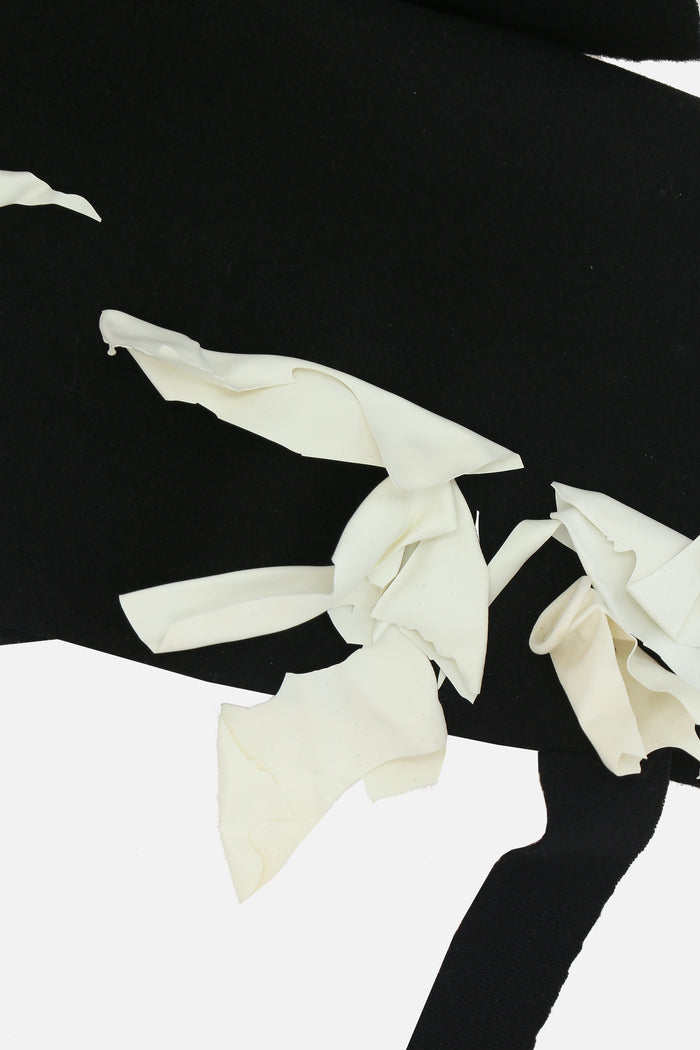 felt collar with balloon fragments