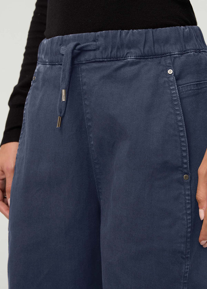 Women's Heritage Blue Barrel Pull On Pant front waistband detail