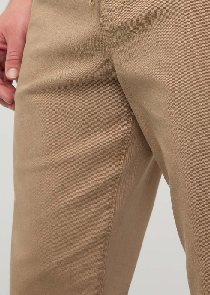 Men's Desert Khaki Pull-On FlexTwill Pant Gusset
