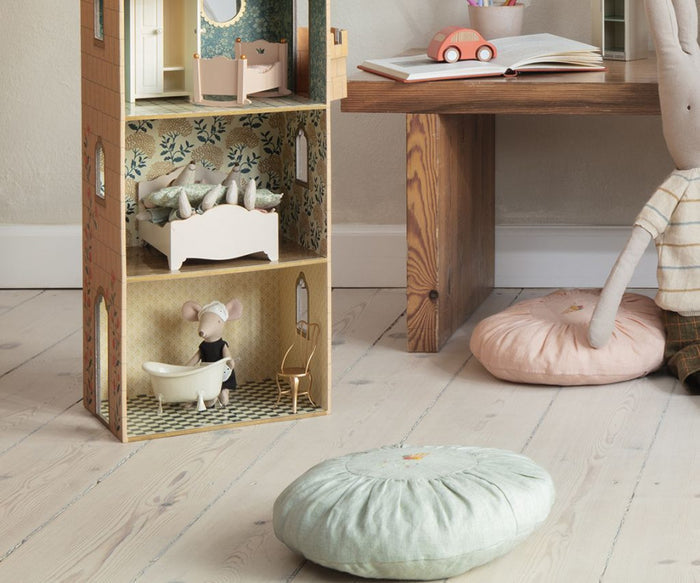 Maileg - Furniture For Mouse - Bathtub - Lifestyle Cut