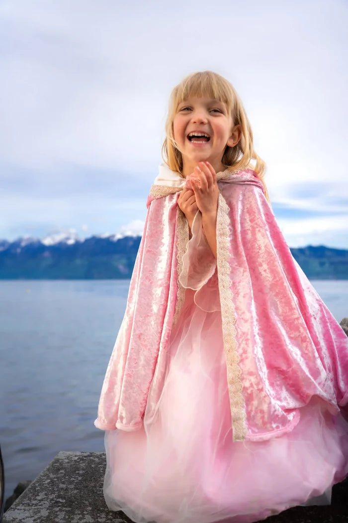 Great Pretenders Deluxe Pink Rose Princess Cape 5-6
