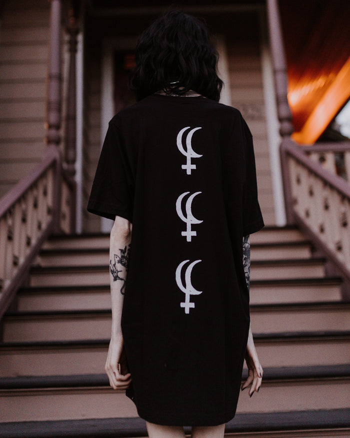 Lilith Oracle T-Shirt