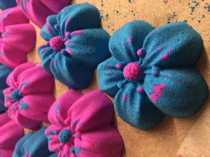 Little Flowers x2- DB Bath Bomb Moulds