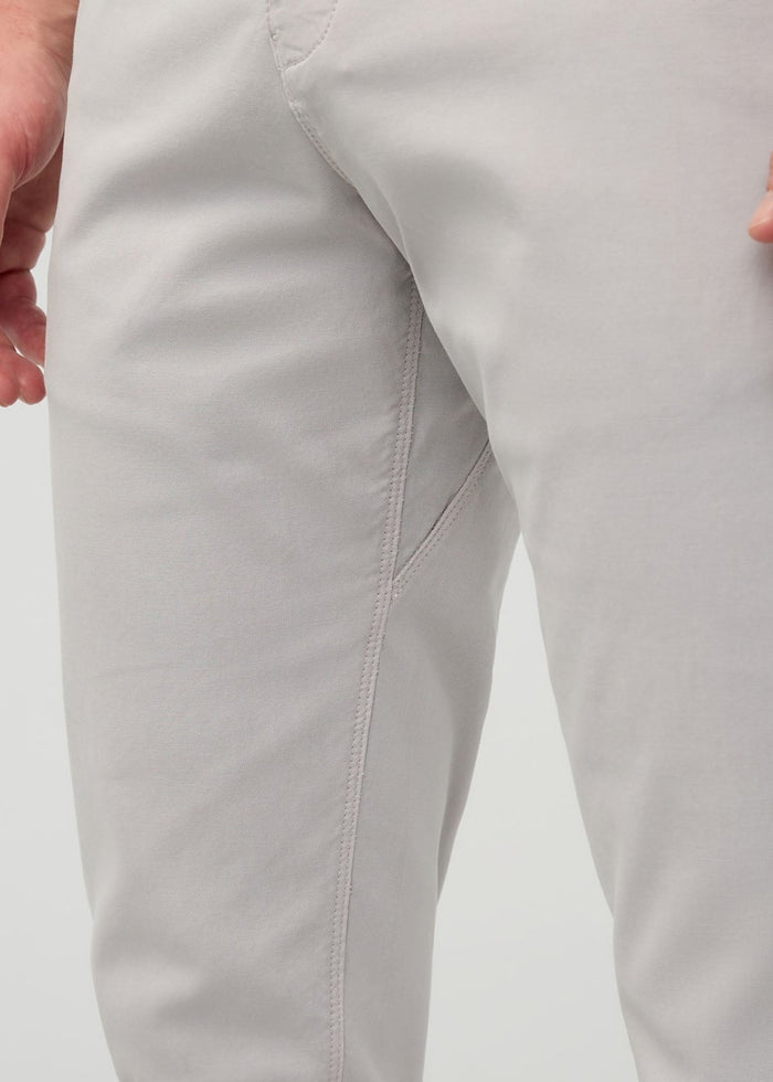 Men's Mist Lightweight Relaxed Taper Chino front gusset