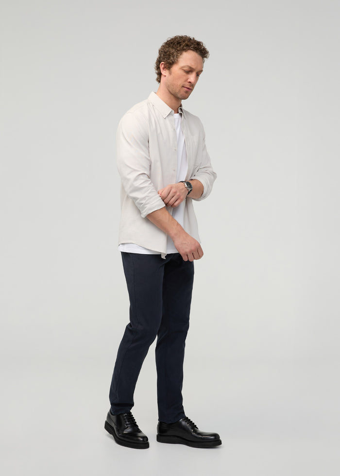 Men's Navy Lightweight Relaxed Taper Chino Pant front full body
