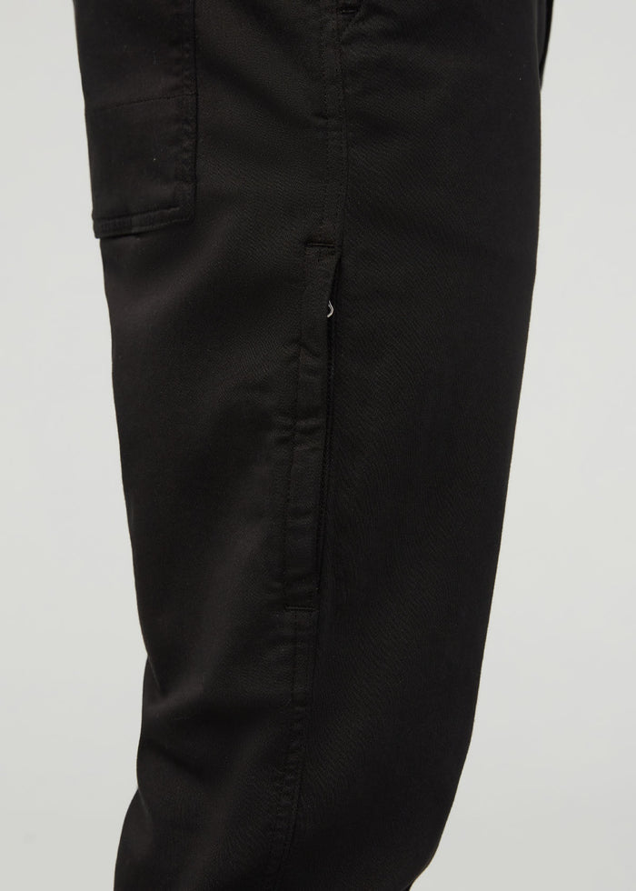 Men's Black No Sweat Jogger side pocket detail