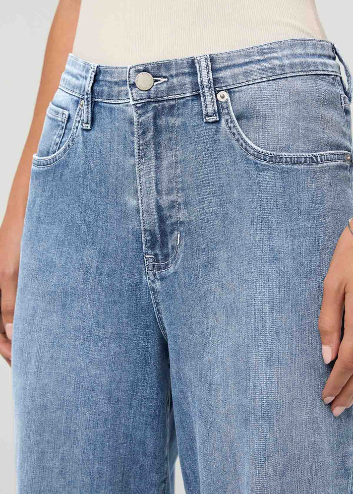 Light stone wash high-rise straight denim jeans with five-pocket styling and button fly closure.