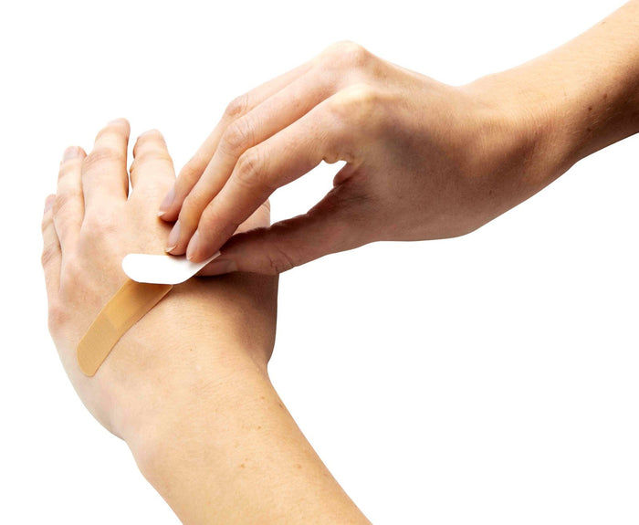 Salvequick Aqua Resist Waterproof Plasters 40 pcs – Flexible Water-Resistant Adhesive Bandages