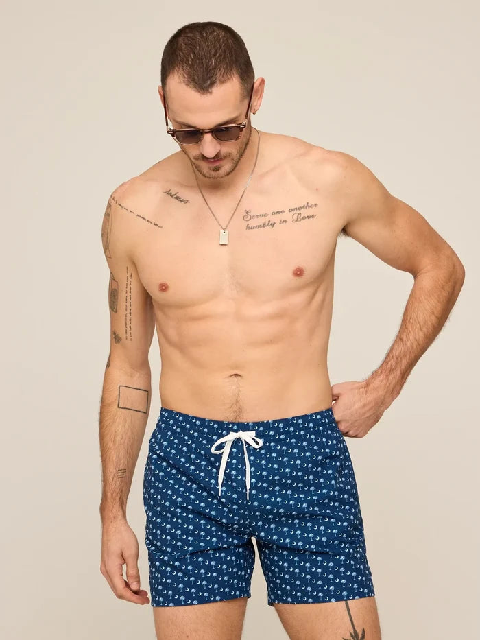 The Goodnight Palmetto Moons 5.5" (Classic Lined Swim Trunk) - Image 4 - Chubbies Shorts